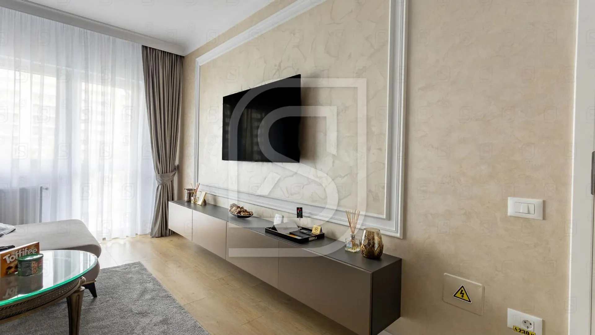Emerald By Kristal Collection Bucharest Apartment